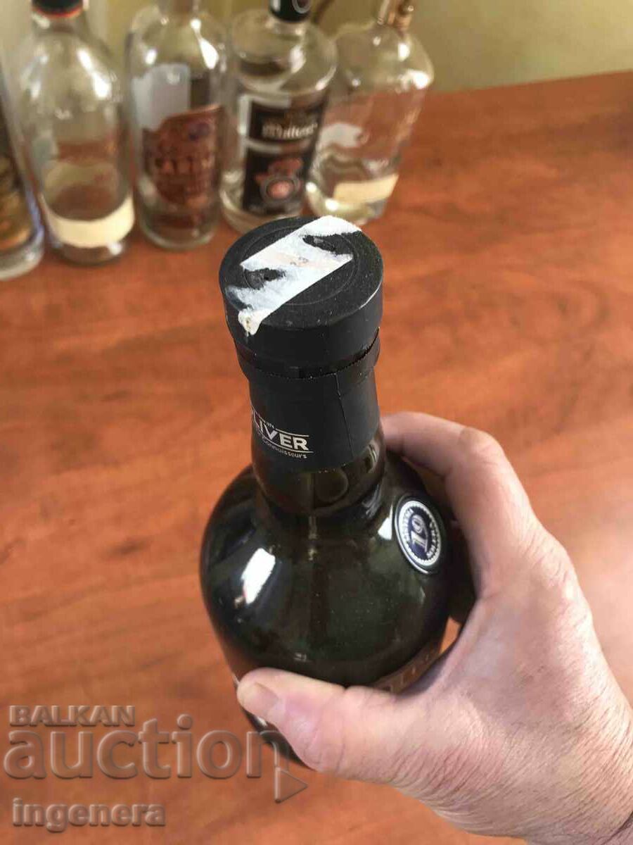 Auction RUM GLASS BOTTLE BOTTLE Auction RUM GLASS BOTTLE BOTTLE