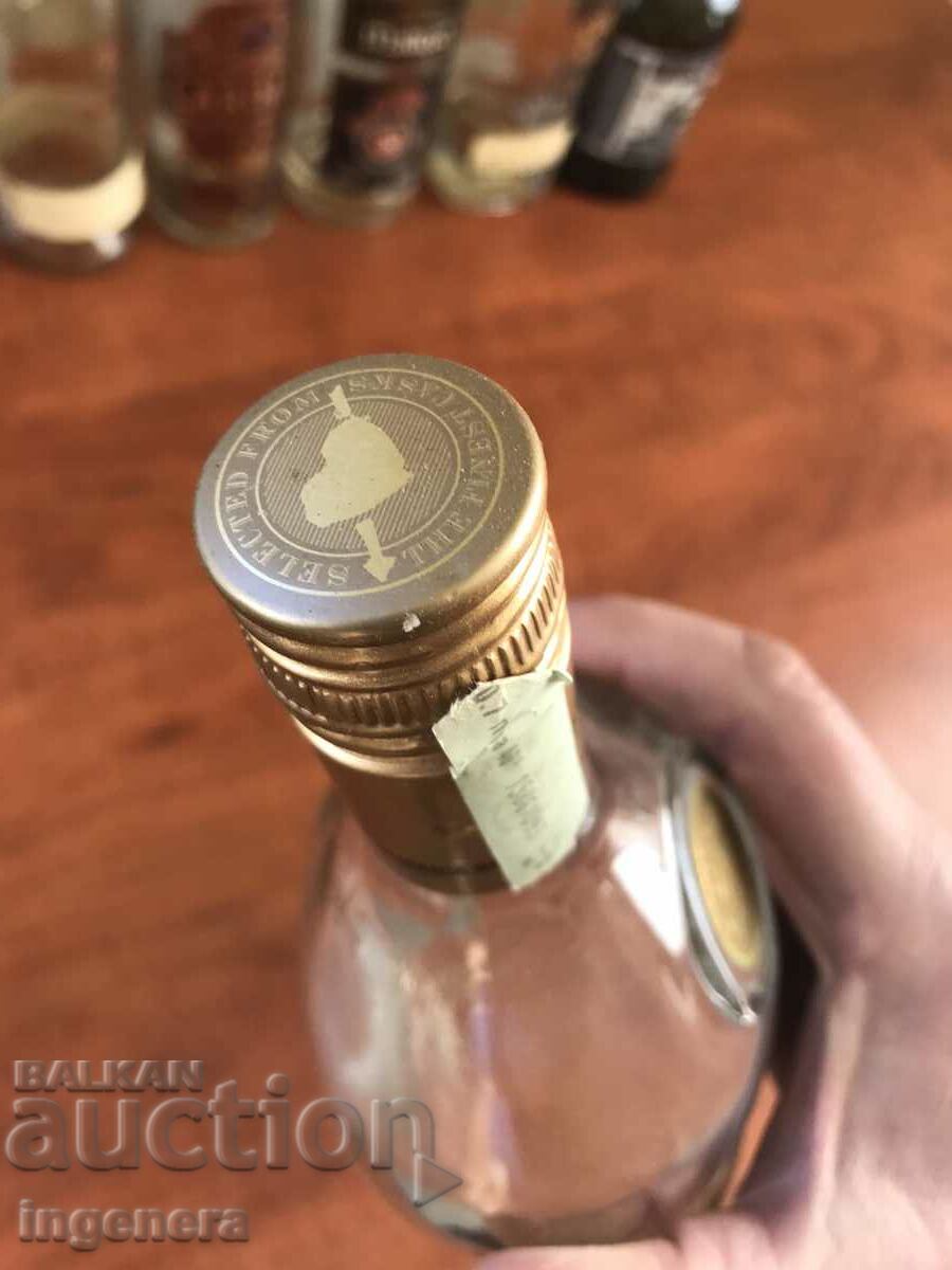 Auction RUM GLASS BOTTLE BOTTLE Auction RUM GLASS BOTTLE BOTTLE