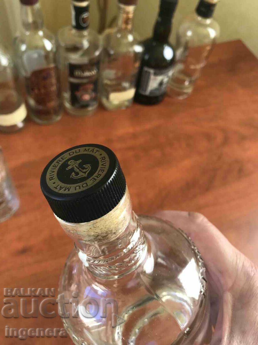 Auction RUM GLASS BOTTLE BOTTLE Auction RUM GLASS BOTTLE BOTTLE