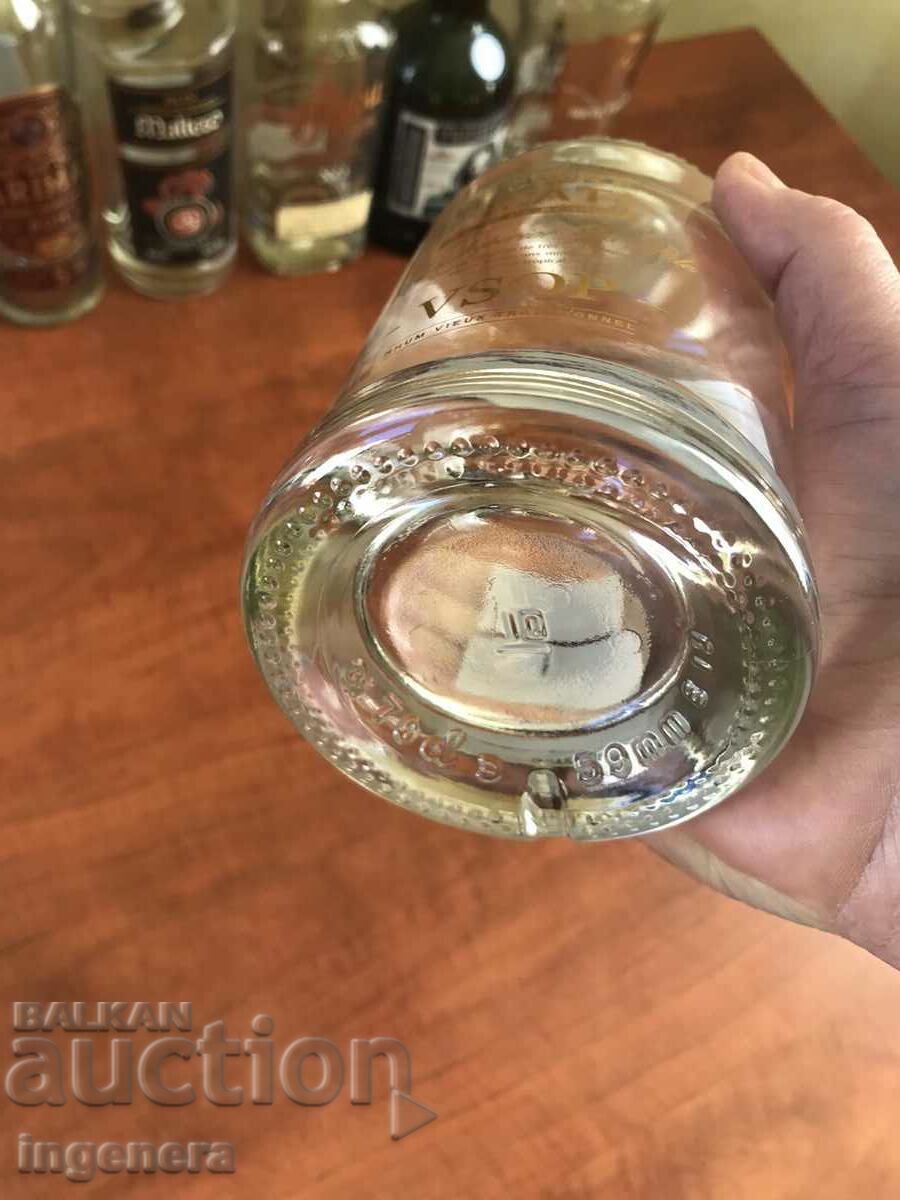 Delivery of RUM GLASS BOTTLE BOTTLE Delivery of RUM GLASS BOTTLE BOTTLE