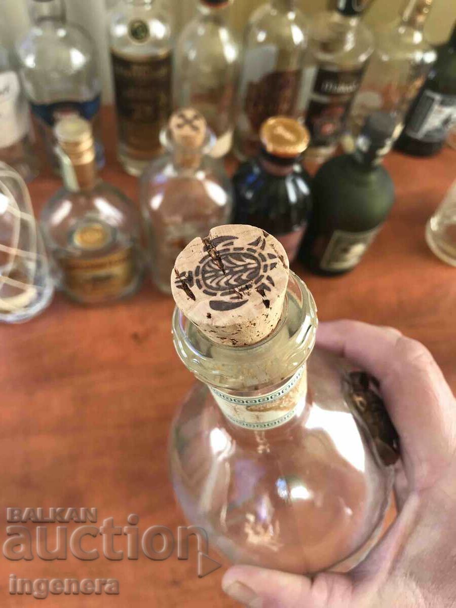 Auction RUM GLASS BOTTLE BOTTLE Auction RUM GLASS BOTTLE BOTTLE