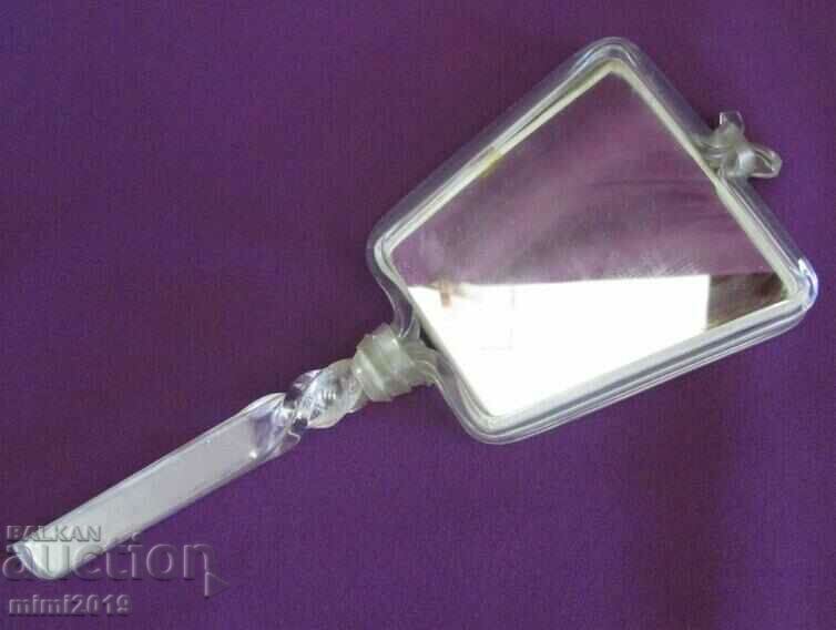 Delivery of 30's Vintich Women's Mirror Delivery of 30's Vintich Women's Mirror