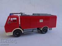 WIKING H0 1/87 MERCEDES BENZ FIRE FIGHTING MODEL TOY TRUCK