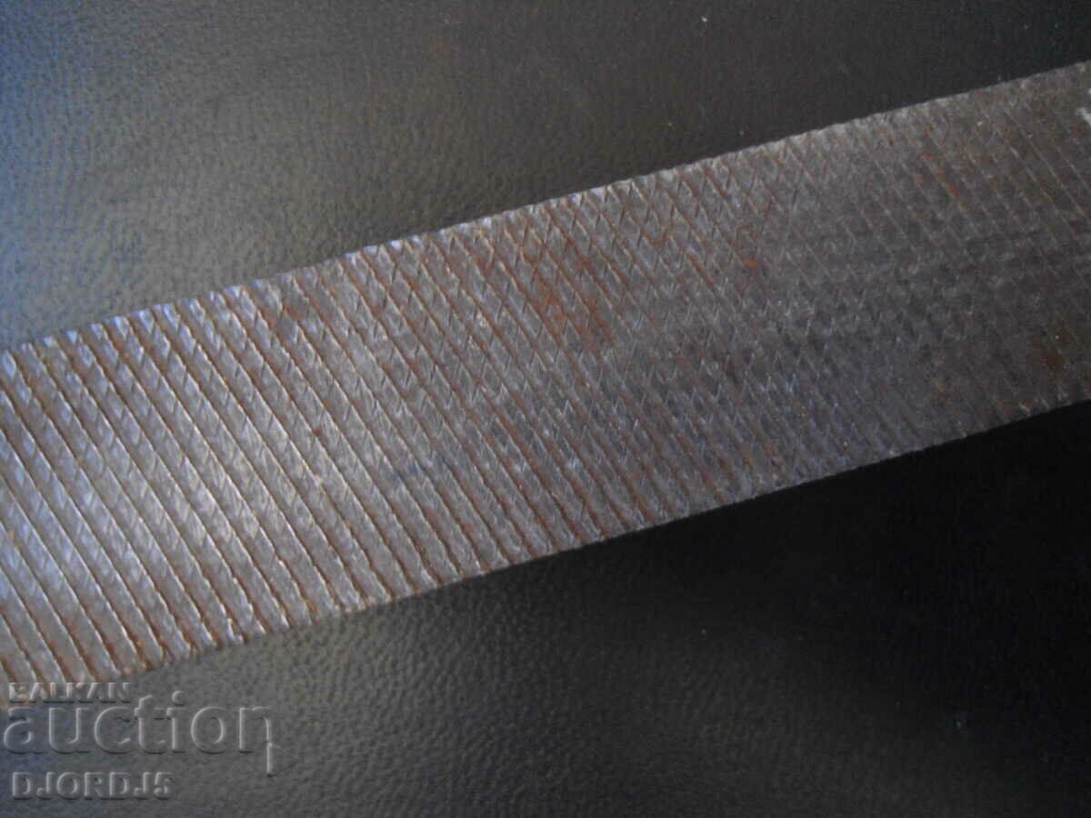 Παράδοση Παλιό πριόνι, τριγωνικό Παράδοση Παλιό πριόνι, τριγωνικό