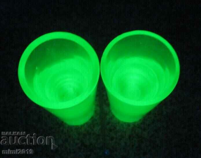 Auction Vintich Oranium Glass Crystal Glass Cups 2 pcs. Auction Vintich Oranium Glass Crystal Glass Cups 2 pcs.