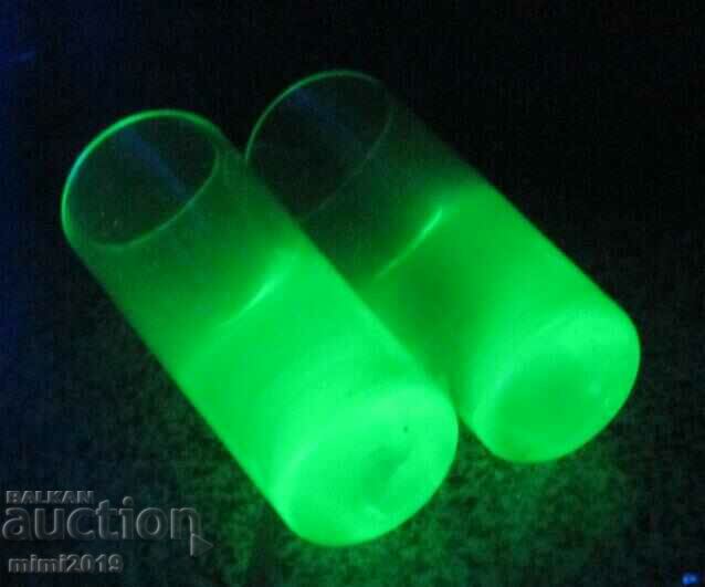 Delivery of Vintich Oranium Glass Crystal Glass Cups 2 pcs. Delivery of Vintich Oranium Glass Crystal Glass Cups 2 pcs.