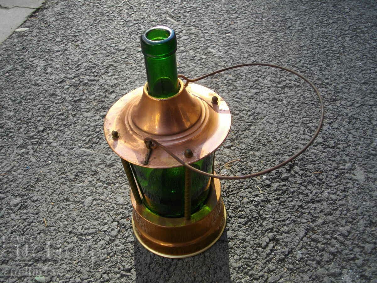 Аукцион СТАРО ШИШЕ С ЛАТЕРНА Аукцион СТАРО ШИШЕ С ЛАТЕРНА