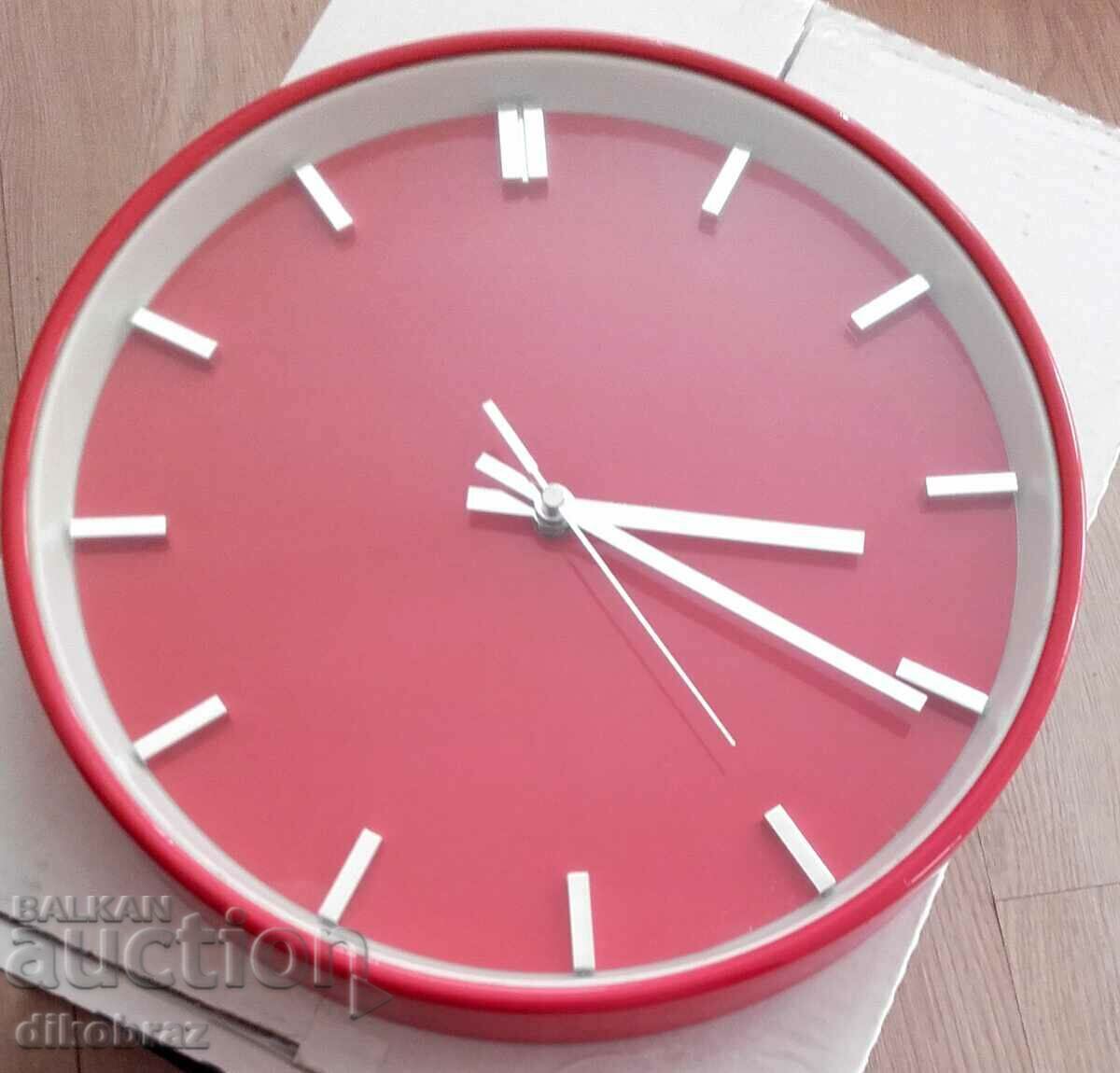 Ceas de perete / roșu PERSBY - IKEA - ca nou
