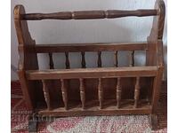 Suport de ziare din lemn