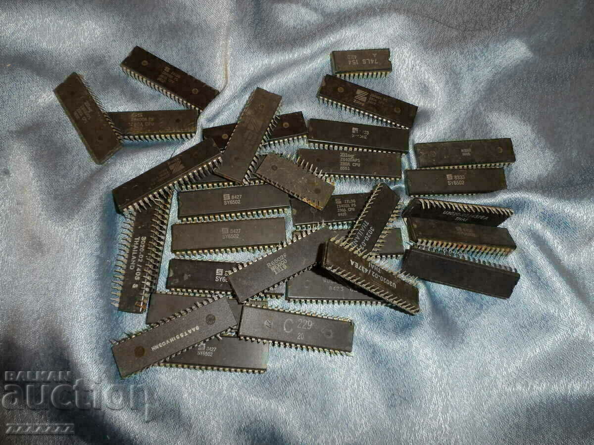 Lot of chips 32 pcs. - 7 Lot of chips 32 pcs. - 7