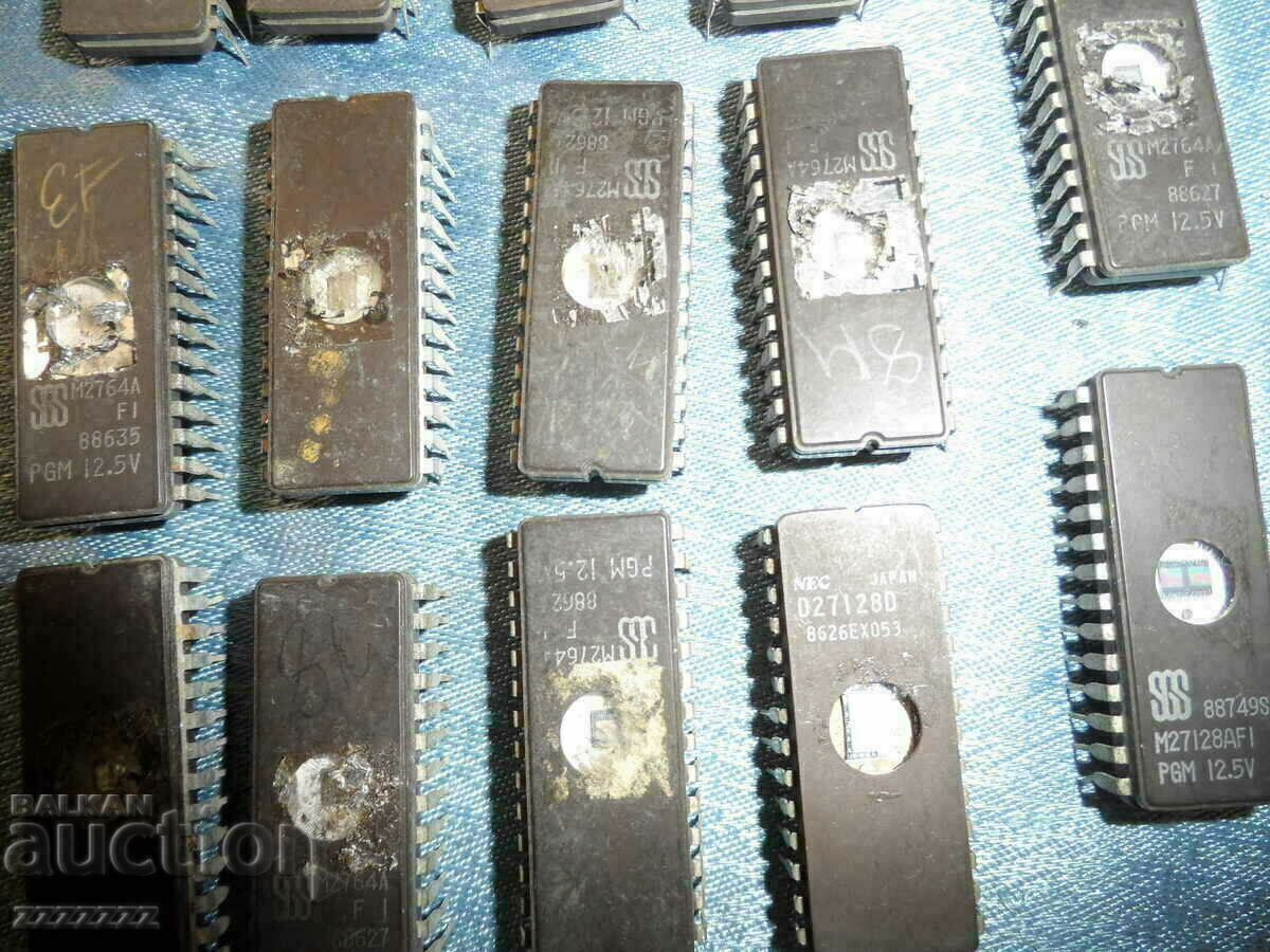 Аукцион Лот чипове 14 бр. Аукцион Лот чипове 14 бр.