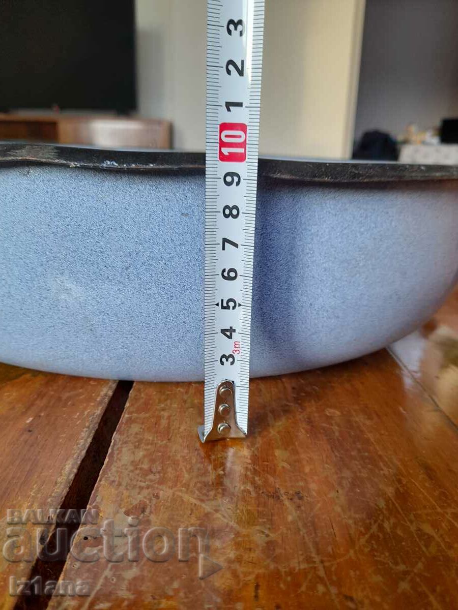 Auction Old enameled tray, casserole Auction Old enameled tray, casserole