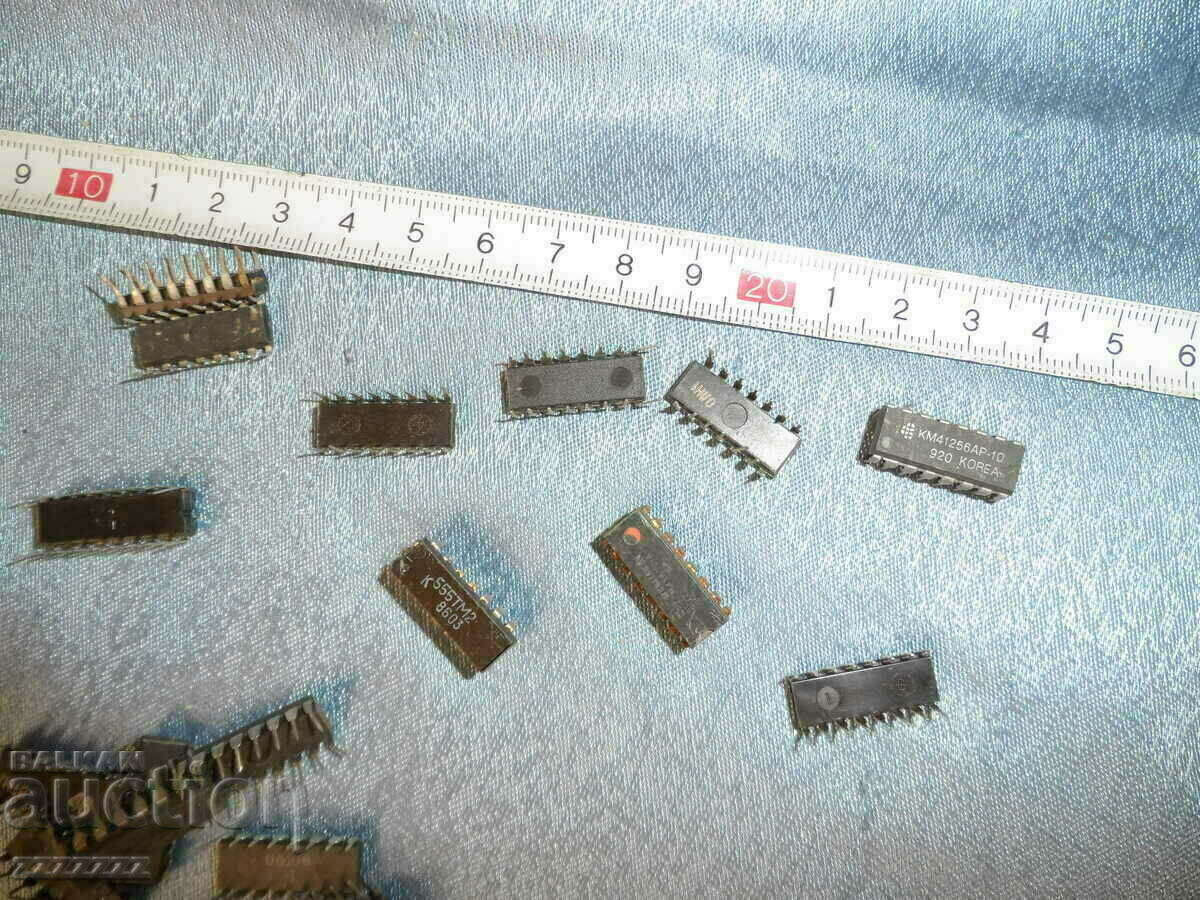 Аукцион Лот чипове 100 бр.