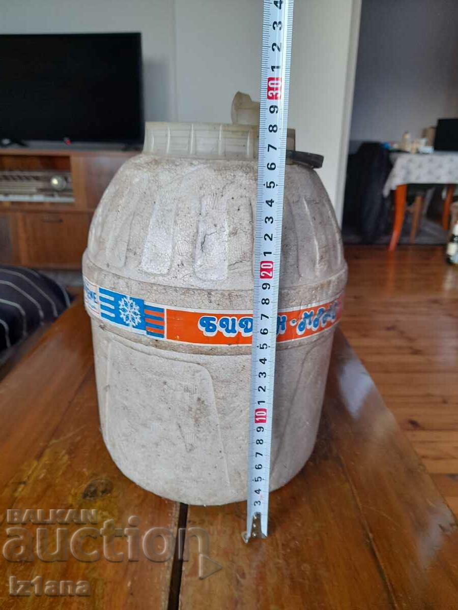 Delivery of Old tourist water bottle Mraz Delivery of Old tourist water bottle Mraz