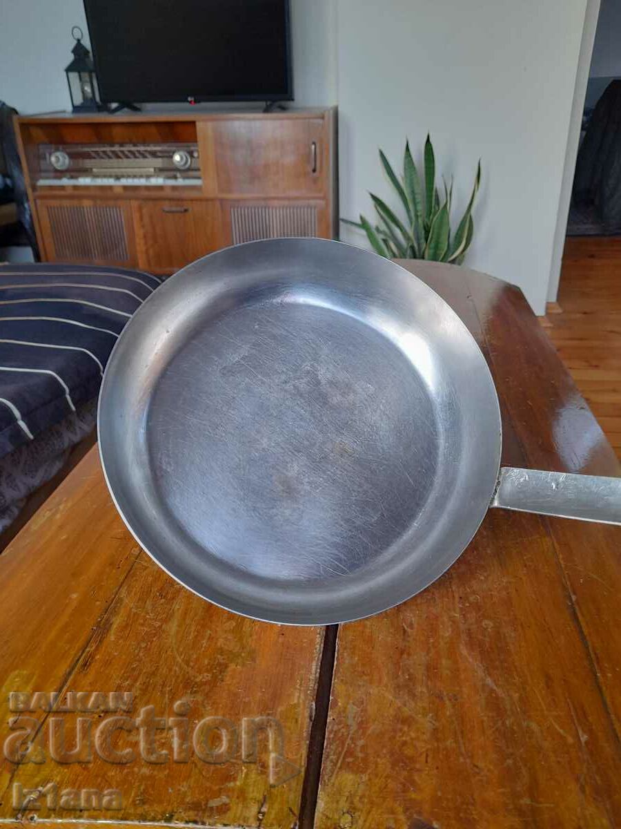 Livrarea Tavă veche din inox, oțel inoxidabil