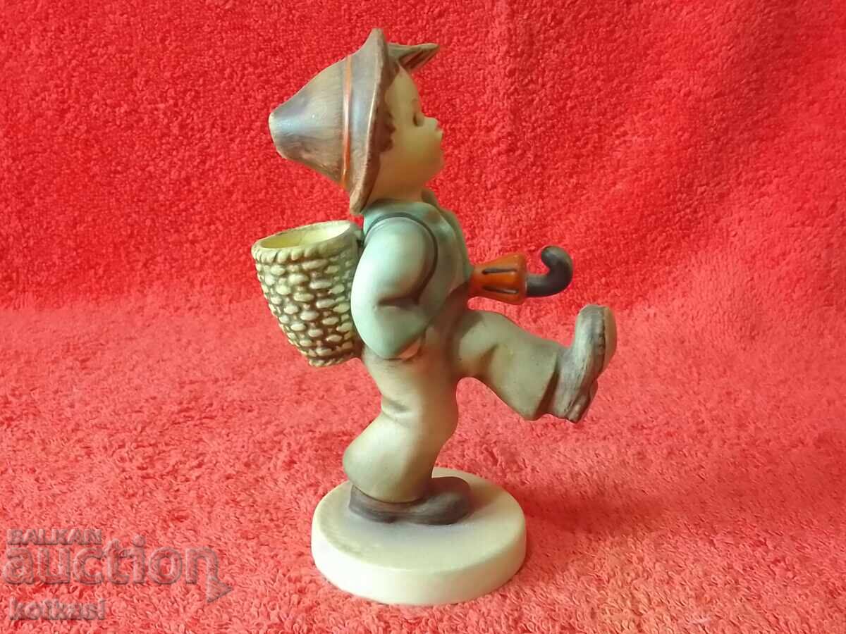 Παλιά πορσελάνινη φιγούρα αγόρι παιδί Goebel Hummel Γερμανία