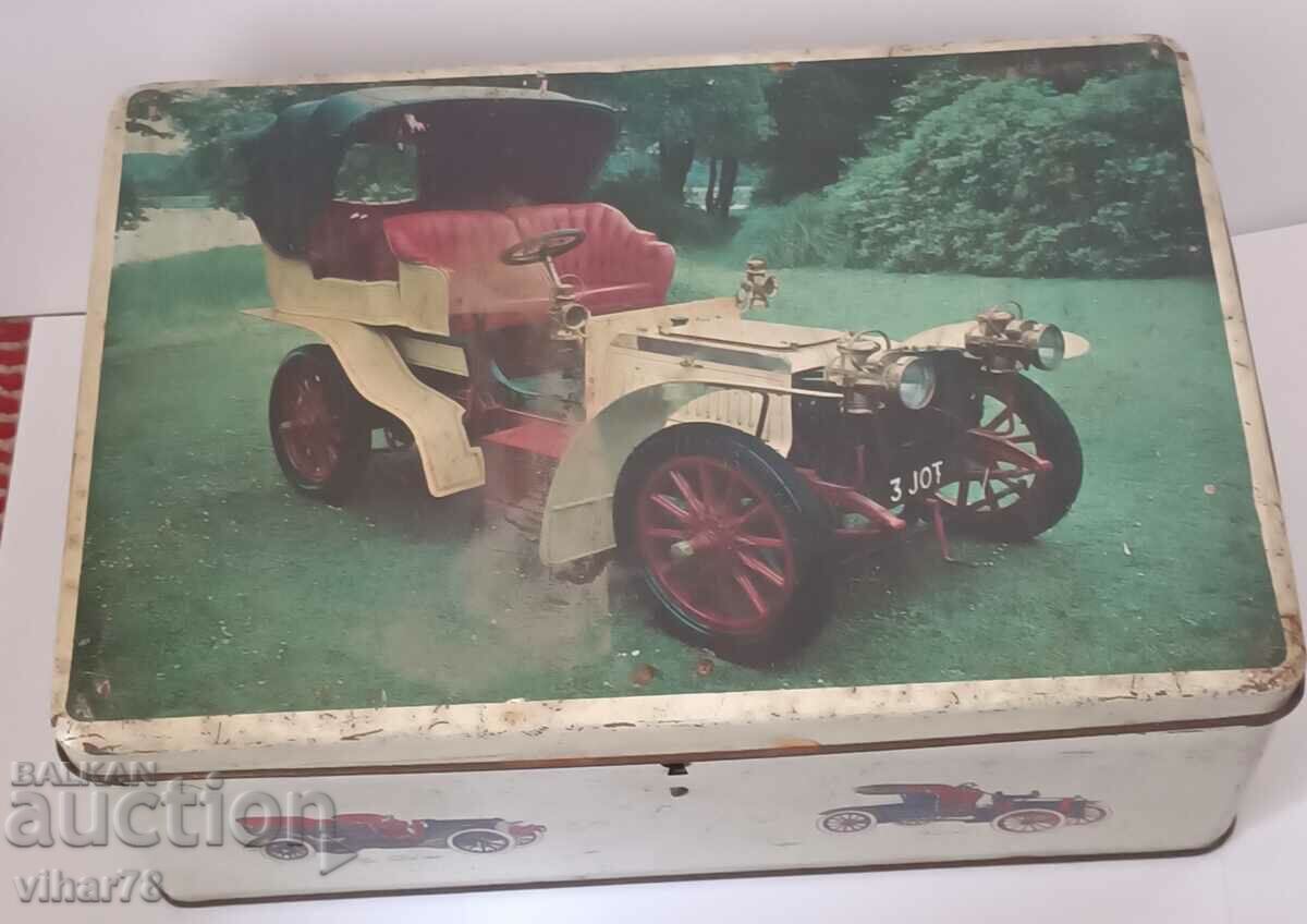 old metal box - 6 old metal box - 6