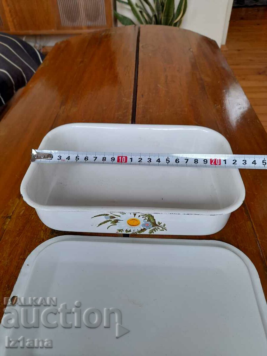 Auction  Old enamel food box
