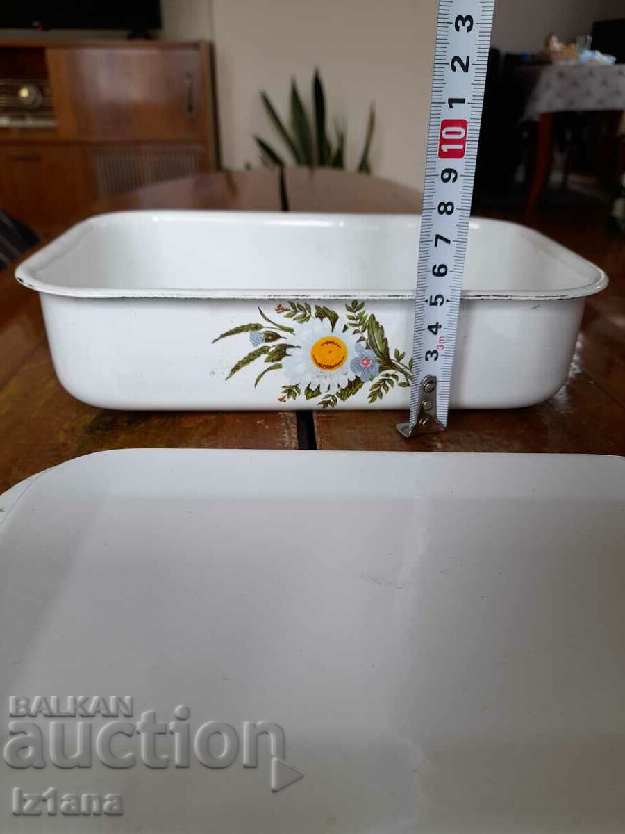 Old enamel food box - 5