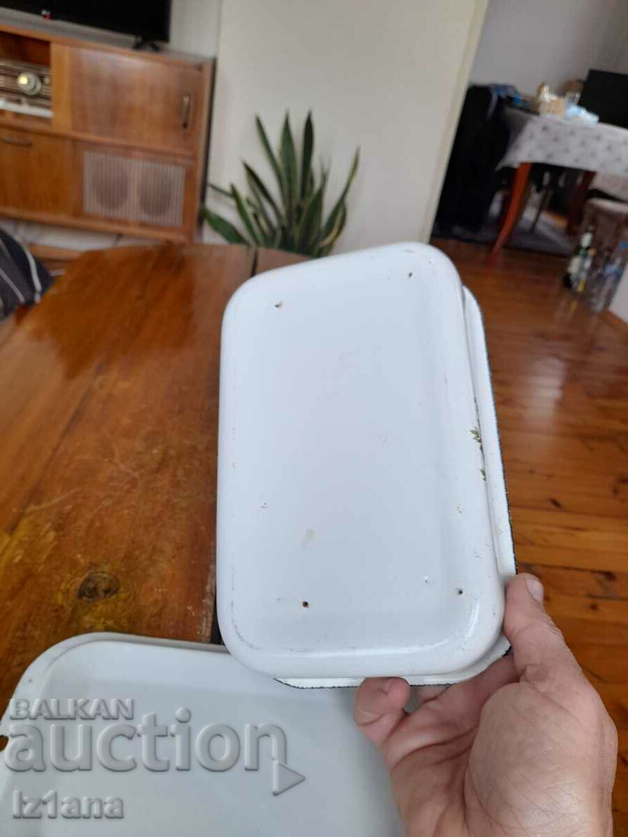 Old enamel food box - 7