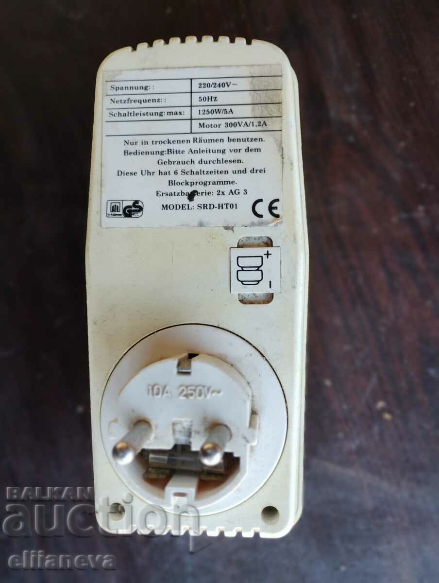 Clock contact with price 10.00 BGN | € 5.11