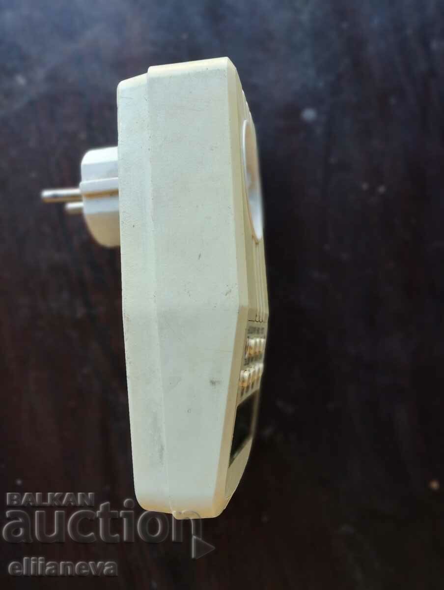 Auction  Clock contact