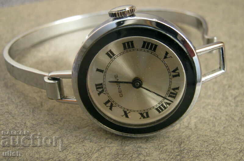 Geneve дамски часовник тип гривна