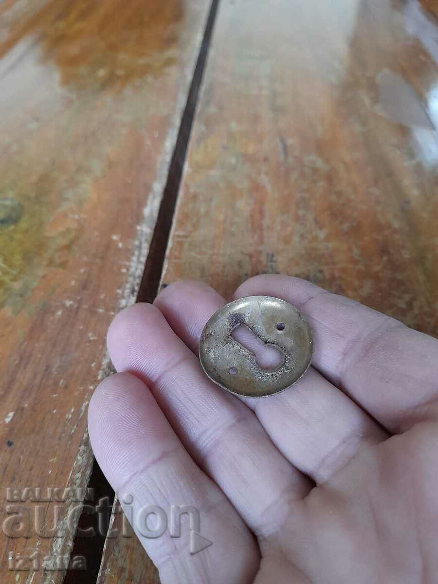 Delivery of Old hardware for a lock, lock