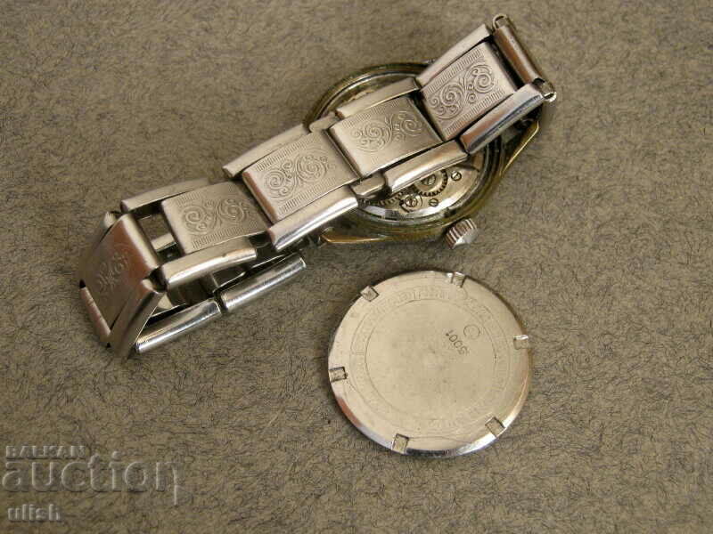 Auction  Damas 5001 watch ETA 1080