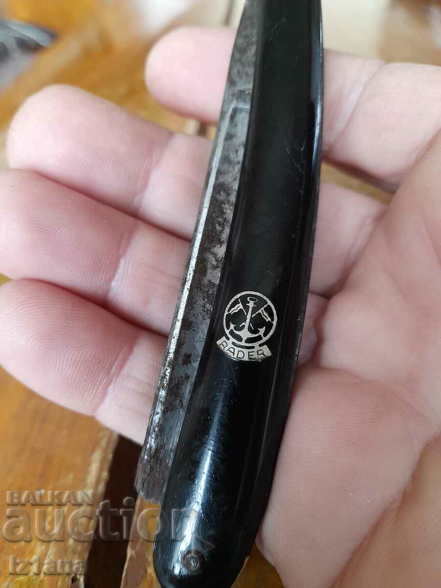 Brici vechi Solingen cu preț 45.00 BGN | € 23.01