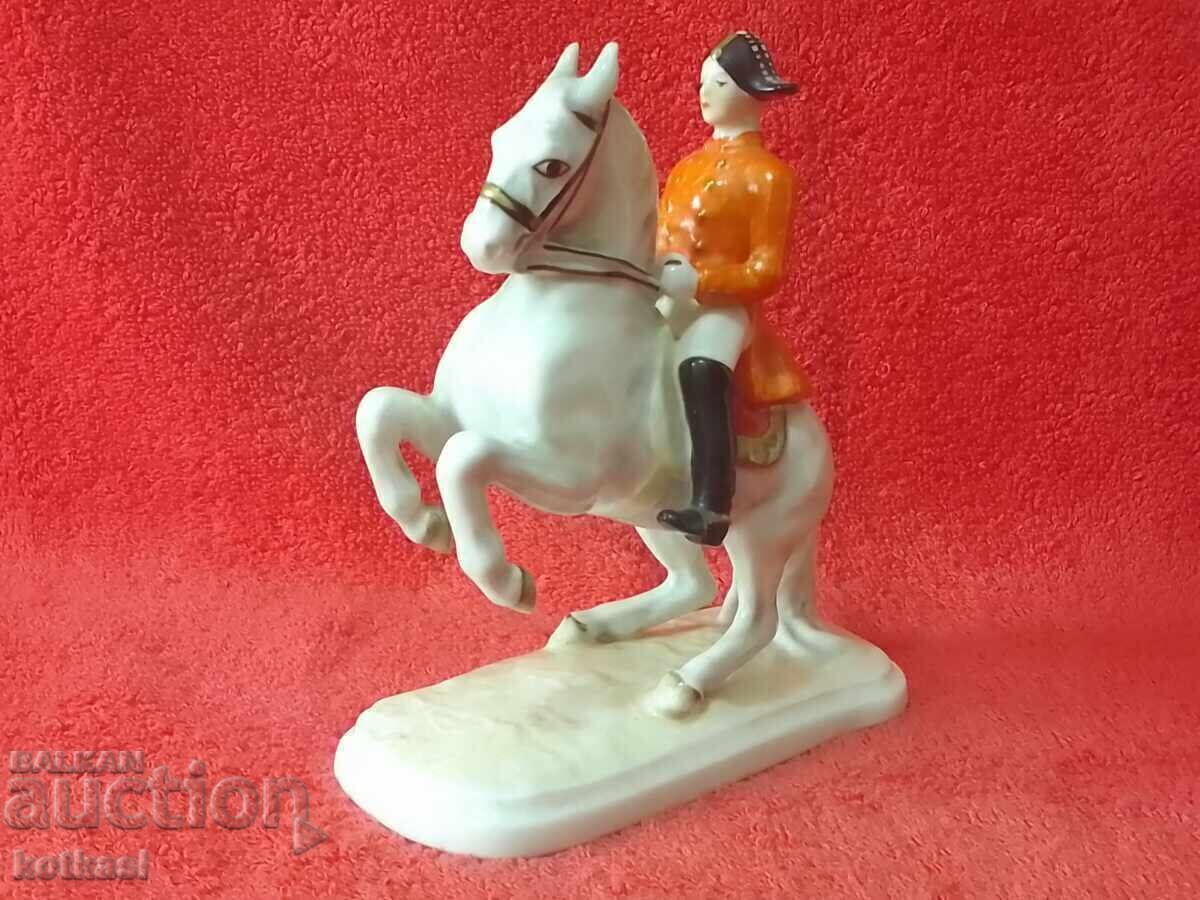 Livrarea Figurină veche din porțelan Cal Jocheu Călăreț Cavalerie Goebel Livrarea Figurină veche din porțelan Cal Jocheu Călăreț Cavalerie Goebel