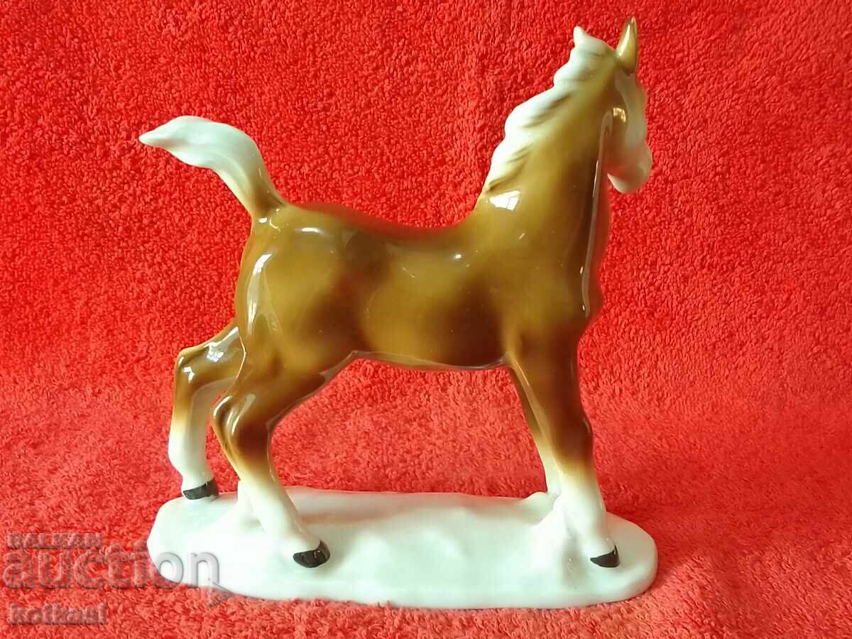 Παράδοση Παλιά πορσελάνινη φιγούρα ενός μικρού αλόγου GDR GDR Παράδοση Παλιά πορσελάνινη φιγούρα ενός μικρού αλόγου GDR GDR