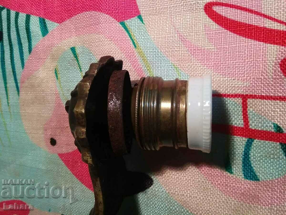 Antique socket and part of a chandelier with price 10.00 BGN | € 5.11 Antique socket and part of a chandelier with price 10.00 BGN | € 5.11