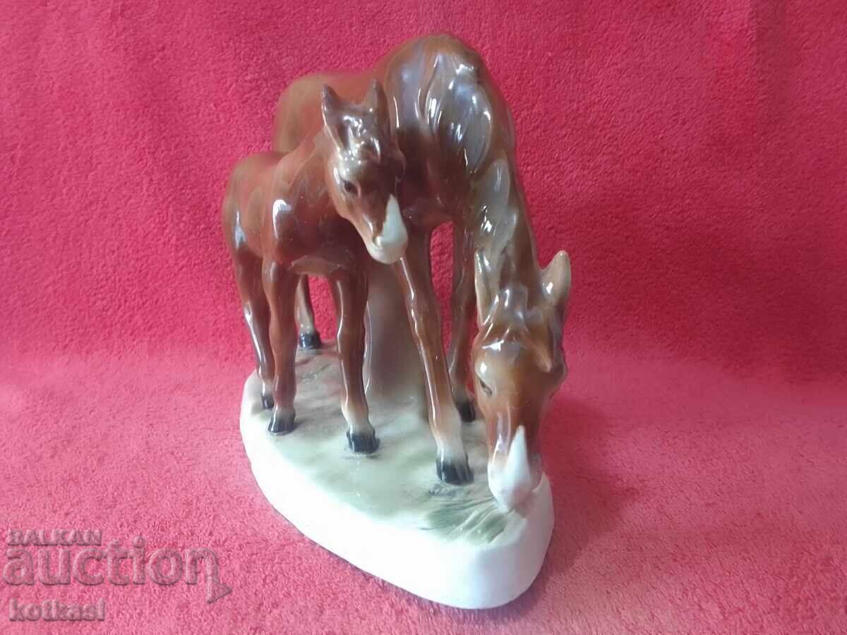 Old porcelain figure Horse with his little Silesia with price 335.50 BGN | € 171.54 Old porcelain figure Horse with his little Silesia with price 335.50 BGN | € 171.54