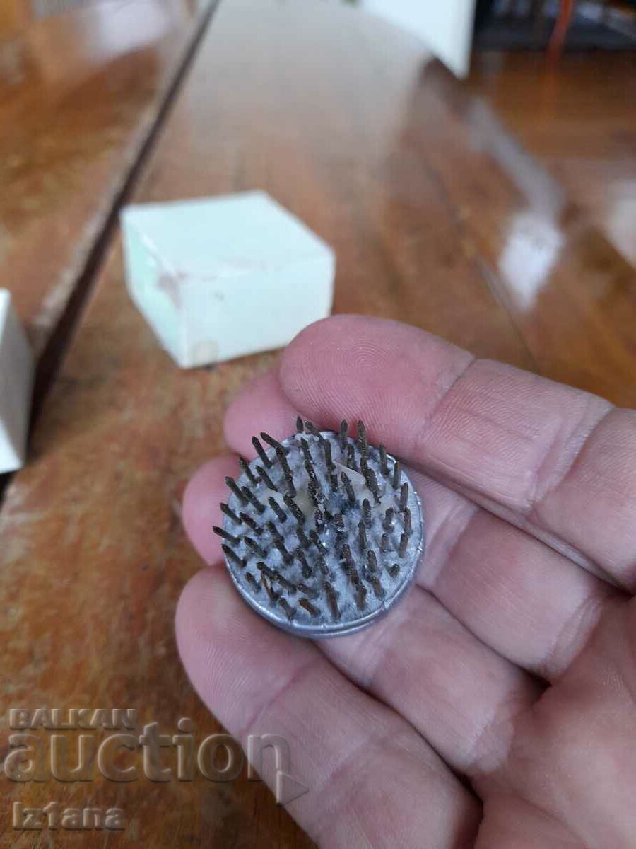 Auction Old stand, flower stand Auction Old stand, flower stand