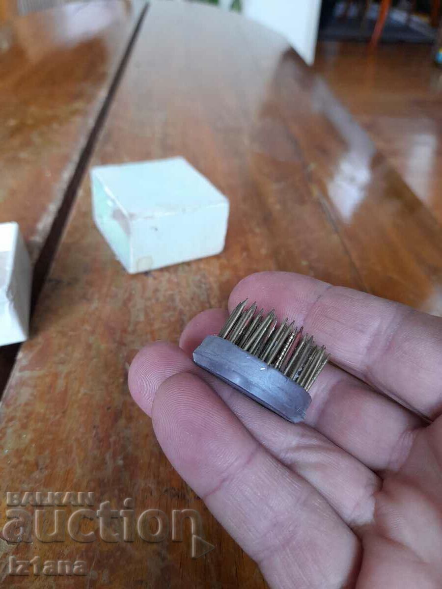 Delivery of Old stand, flower stand Delivery of Old stand, flower stand