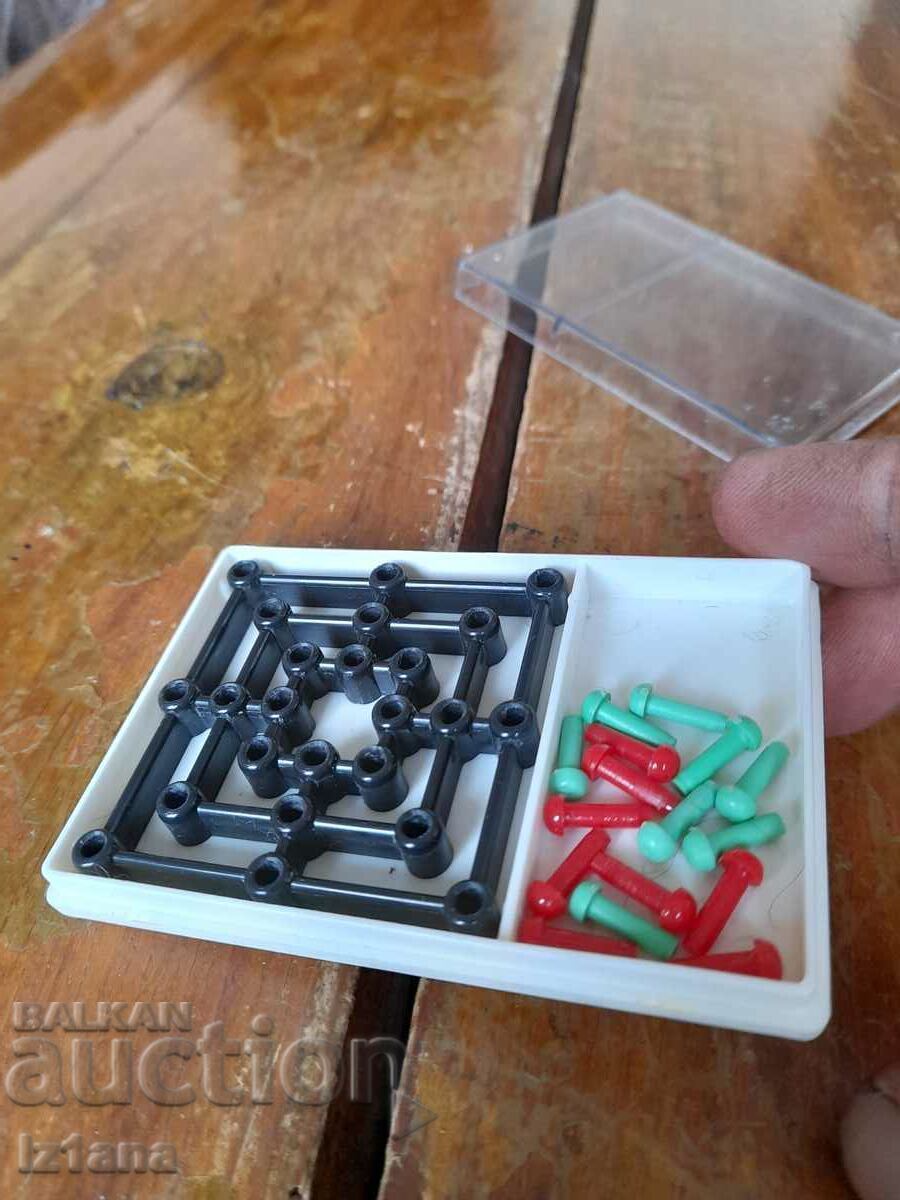 Delivery of An old children's game Sea Chess Delivery of An old children's game Sea Chess