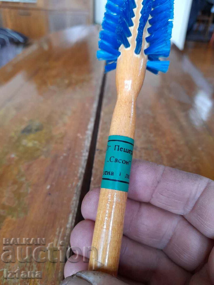 An old hair brush - 7 An old hair brush - 7