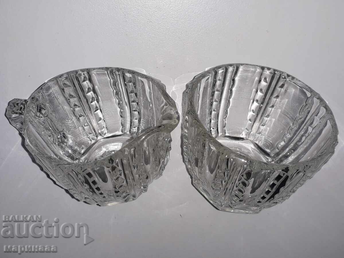 Delivery of BOWL AND JUG. KIT. SOLID GLASS Delivery of BOWL AND JUG. KIT. SOLID GLASS