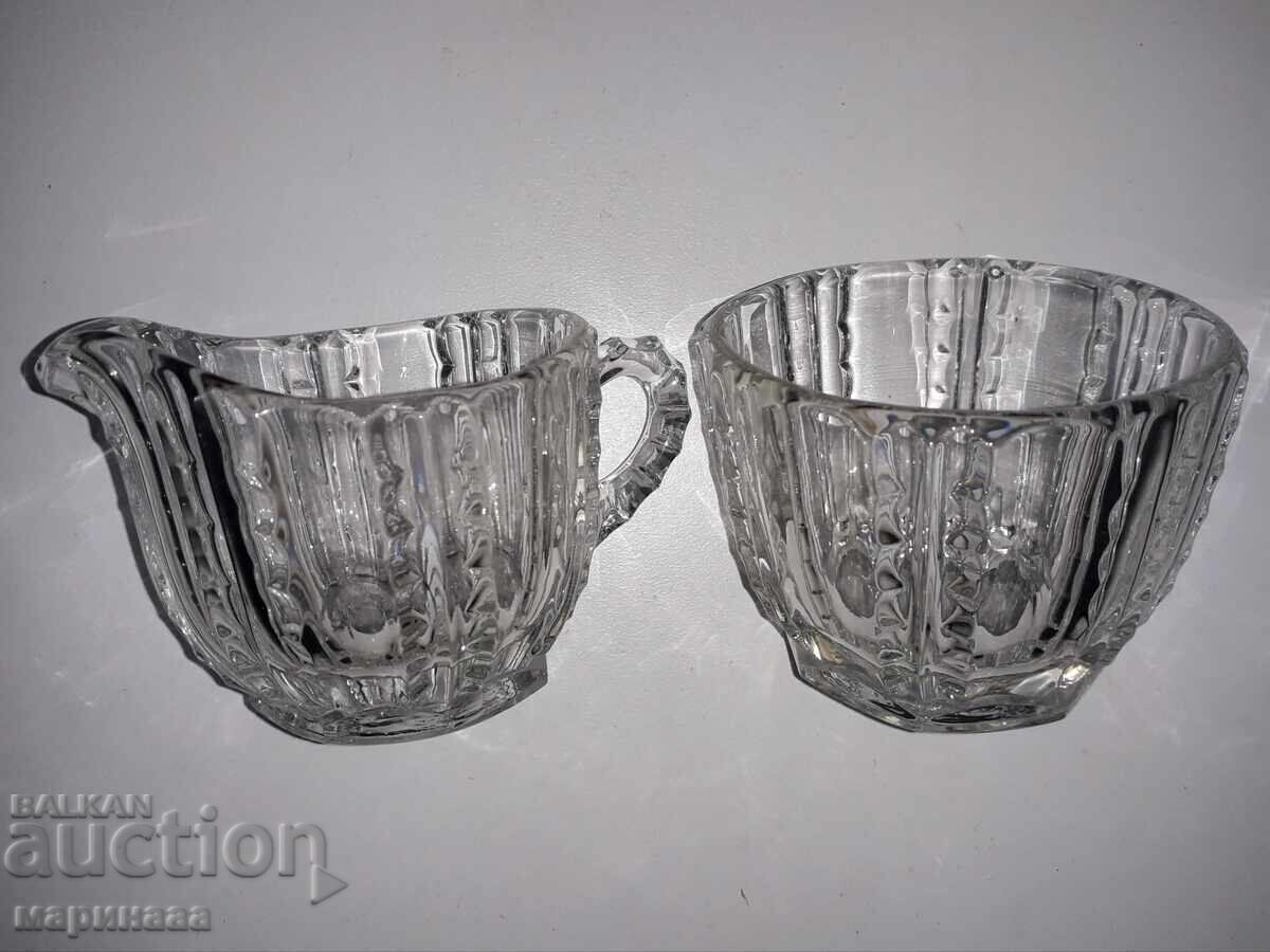 BOWL AND JUG. KIT. SOLID GLASS - 5 BOWL AND JUG. KIT. SOLID GLASS - 5