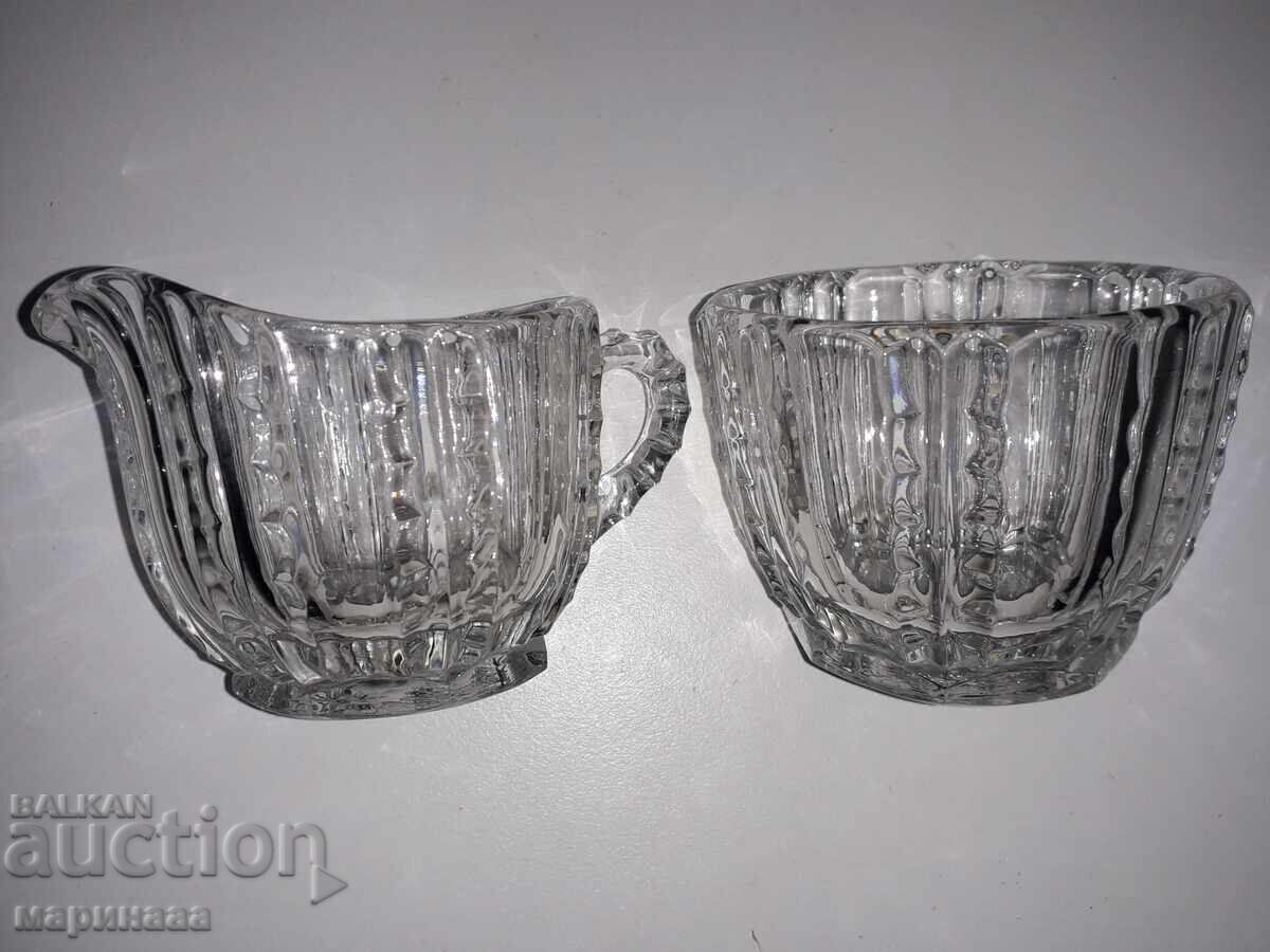 BOWL AND JUG. KIT. SOLID GLASS BOWL AND JUG. KIT. SOLID GLASS