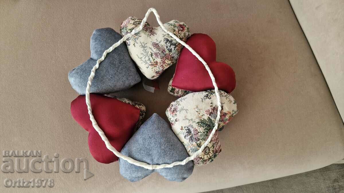 Παράδοση Στεφάνι όγκου, 12 τεμ. καρδιές, χειροποίητες.