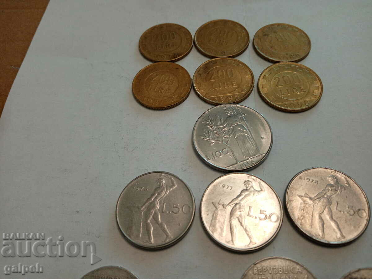 Auction LOT ITALY - 14 pcs. - BGN 3 Auction LOT ITALY - 14 pcs. - BGN 3