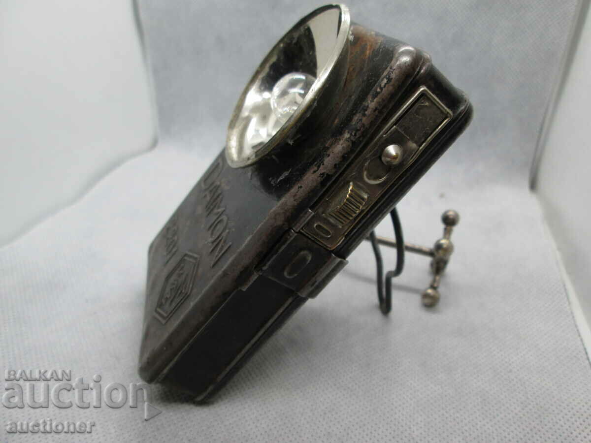 LINTERNA VECHE GERMANA DIAMON 2201 cu preț 20.00 BGN | € 10.23 LINTERNA VECHE GERMANA DIAMON 2201 cu preț 20.00 BGN | € 10.23