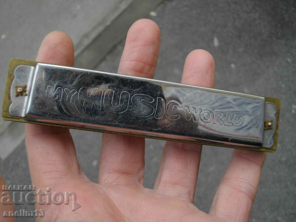 OLD HARMONICA with price 25.00 BGN | € 12.78