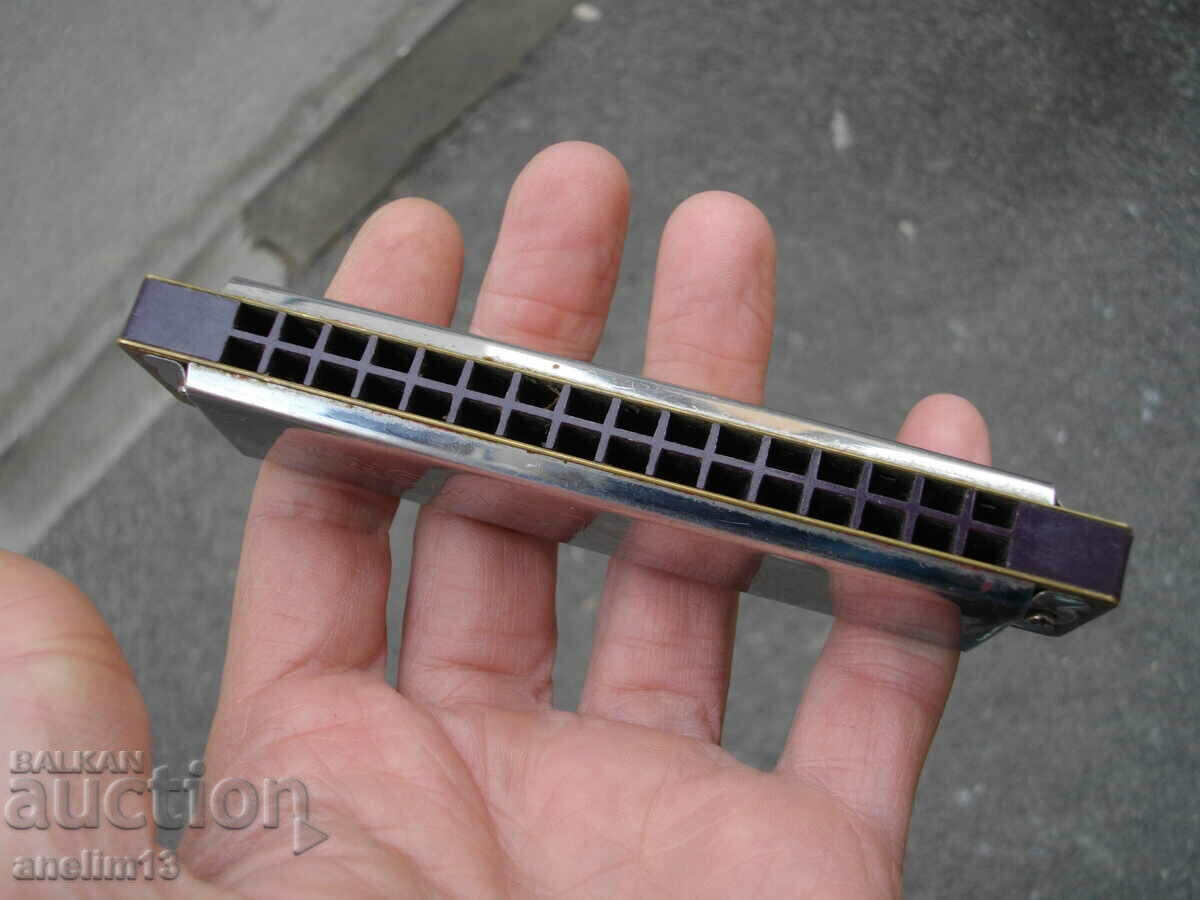 Auction  OLD HARMONICA