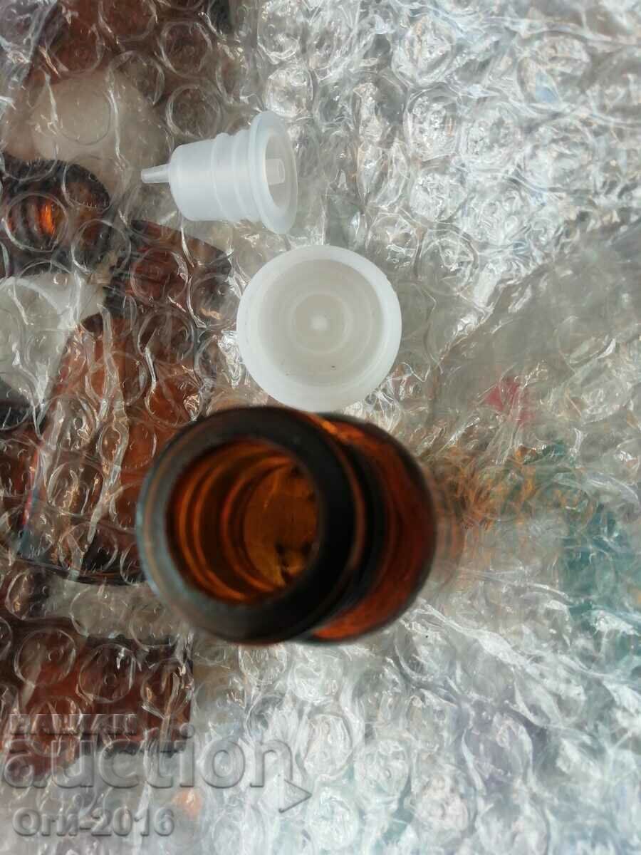 Sticla de 20 mm. Farmacie cu gutator si capac cu preț 14.00 BGN | € 7.16