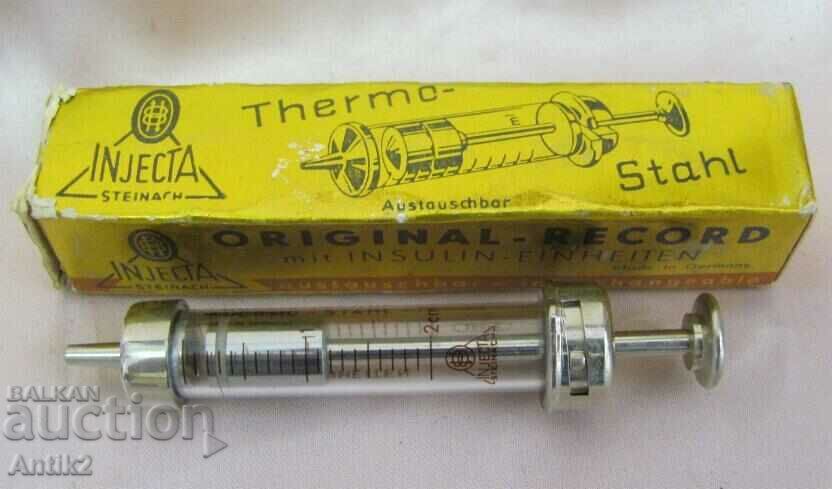 WWII Medical Syringe 2cc INJECTA with price 25.00 BGN | € 12.78