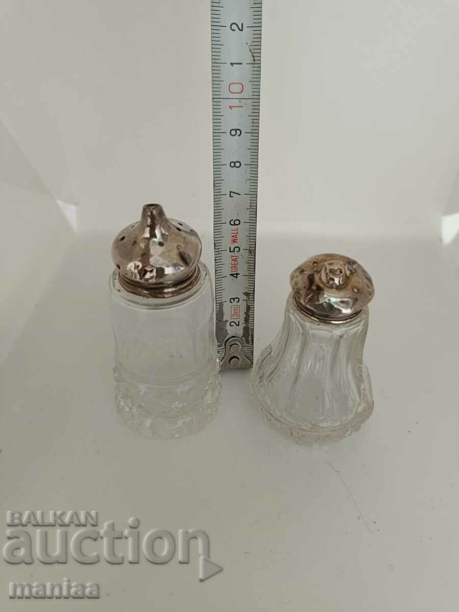 Beautiful silver salt shakers marked 1911 Chester with price 69.00 BGN | € 35.28 Beautiful silver salt shakers marked 1911 Chester with price 69.00 BGN | € 35.28