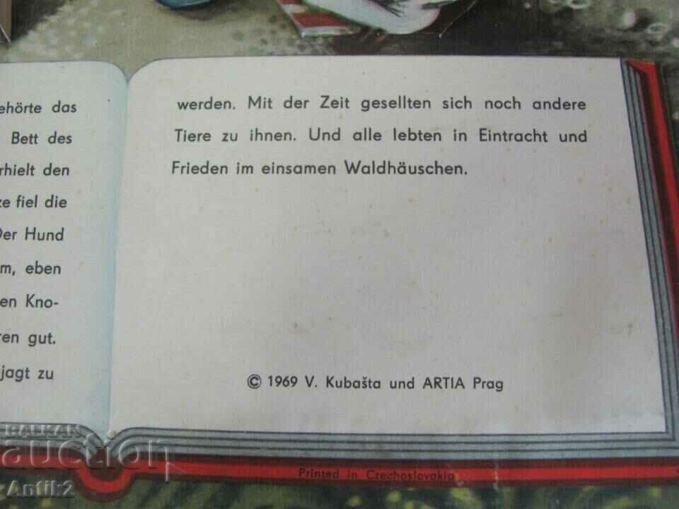 1969 Children's Book Kubasta The Bremen Town Musicians 3D - 7 1969 Children's Book Kubasta The Bremen Town Musicians 3D - 7